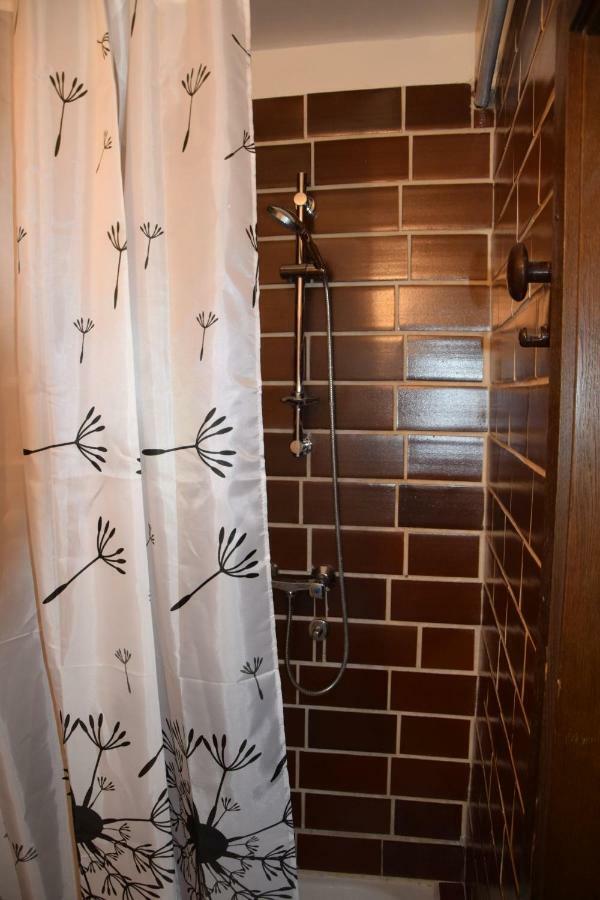 Rooms Ribnikar โพสโตยนา ภายนอก รูปภาพ