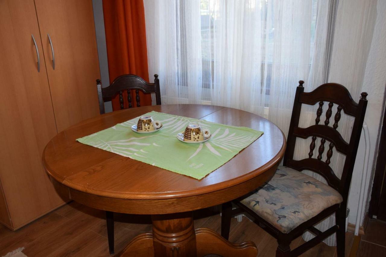 Rooms Ribnikar โพสโตยนา ภายนอก รูปภาพ