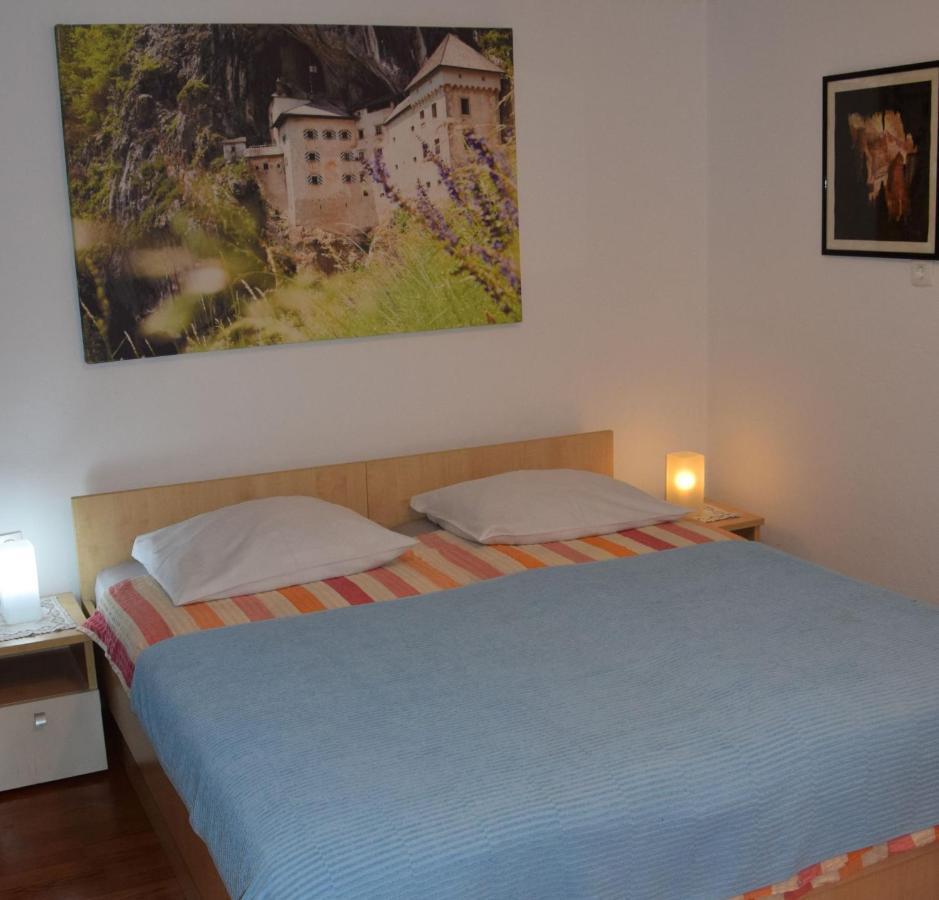 Rooms Ribnikar โพสโตยนา ภายนอก รูปภาพ